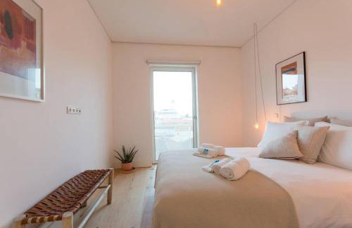 Sao Paulo Apartamento | Wave of Light in Lisbon by Innkeeper