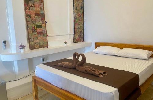 Pottuvil Division 2 Hotel | Wave Point Arugambay