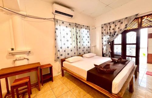 Pottuvil Division 2 Hotel | Wave Point Arugambay