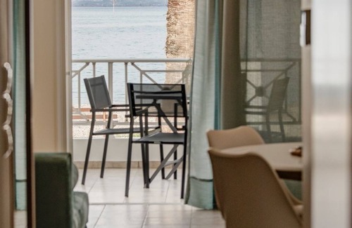 Gefira Mpania Apartamento | Wave Seaside Apartment