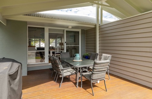 Boomerang Beach Casa | Waverider 1- Close to the beautiful Boomerang Beach