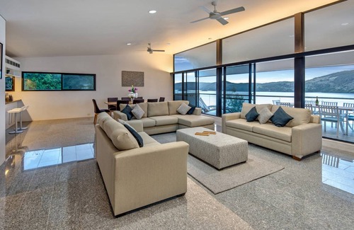 Hamilton Island Apartamento | Waves 5 Luxury Large Breathtaking Ocean Views Central Location