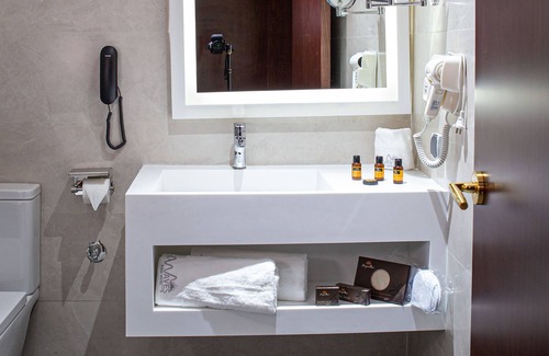 Quartier Industriel Hotel | Waves Aqua Hotel