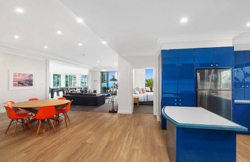 Blue Bay Casa | FRENTE AL MAR CON PISCINA, VISTAS AL MAR, WIFI Y FOXTEL