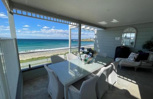 Warilla Casa | Waves at Warilla