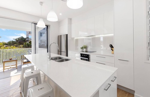 Mount Coolum Casa | Waves Beach House - Familia + Casa que admite mascotas - Opción de 1/2 casa disponible
