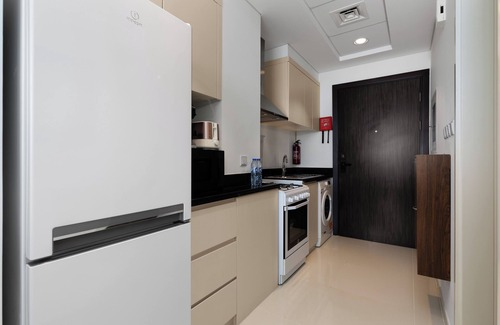 Dubai Apartamento | Waves - Elegant 28th Floor Studio in Carson A, Damac Hills