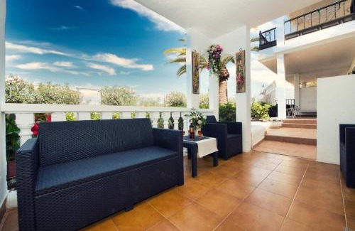 Complejo turístico Amarilla Golf Apartamento | Waves of Tranquility Residence