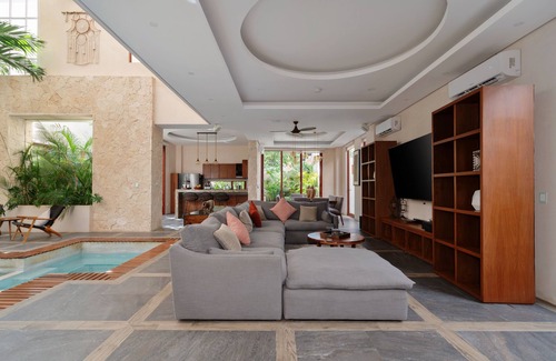 Cancún Villa | WAYAK Luxury! 5BR Private Pool & Gym, 24/7Security