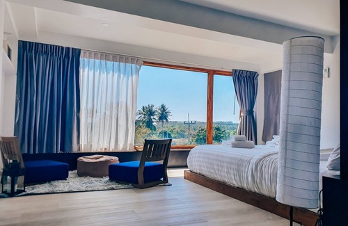 Mai Khao Hotel | Wayla Villa Maikhao Beach