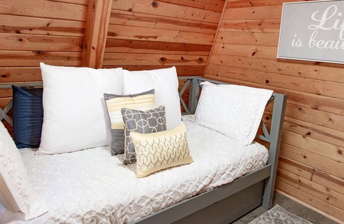Williams Cabina | We have A/C Book Summer Now! The Cajun Cottage