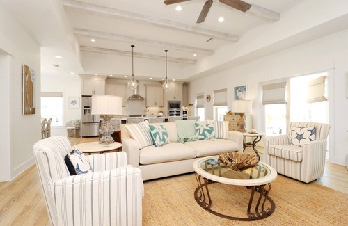Seagrass Casa | Lulu’s Beach House: Pet Friendly Luxury on CSB