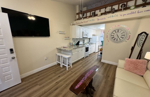 Paradise Lakes Condominio | We're All Mad Here D-4 in Paradise Lakes NUDIST Community for Adults 30+