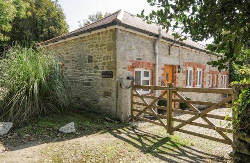Saint Breward Casa | Weasels Nest