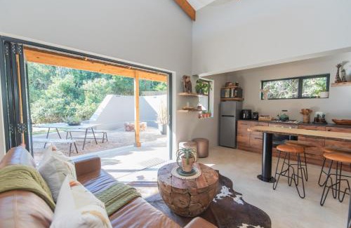 Port Elizabeth Casa | Weaver's Nest Cottage - Escape To Nature