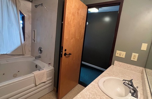 Mayville Hotel | Webb's Year Round Resort