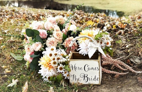 Middletown Otro | Weddings, events on 37 acres, pool, 4 wheeling, horses + more on the farm!