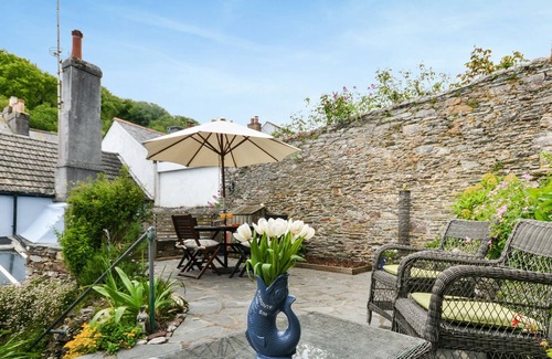 Cawsand Cabaña | Wedgwood Cottage - Sleeps 6 guests in 3 bedrooms