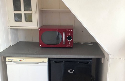 West Kirby Casa | Wee 2 bed house centre West Kirby Marine lake, Beach, Cafes, Restaurants, Shops