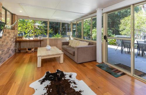 Elizabeth Beach Casa | Wee Five