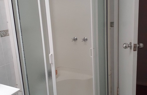 Mount Warrigal Casa | Weekday worker FIFO/DIDO accom for up to 8 people