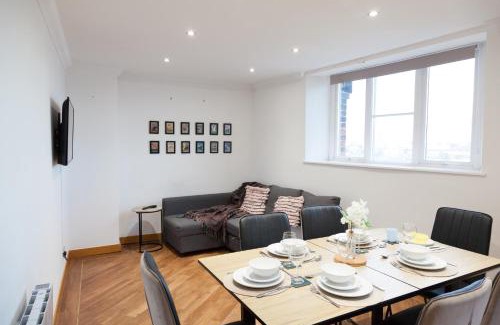 Birkenhead Apartamento | Weekly & Monthly stays in Penthouse for Contractors or Leisure Single or Superking beds available