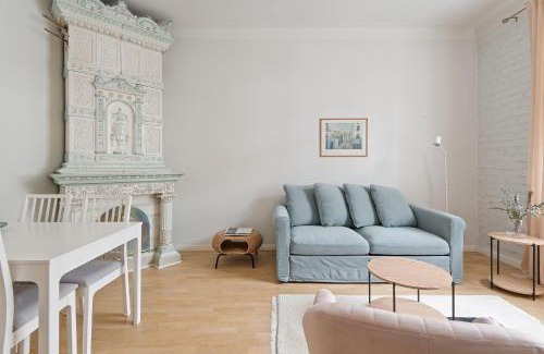 Punavuori Apartamento | WeHost Fabulous 2BR in Prestigious Punavuori @Iso Roobertinkatu 26