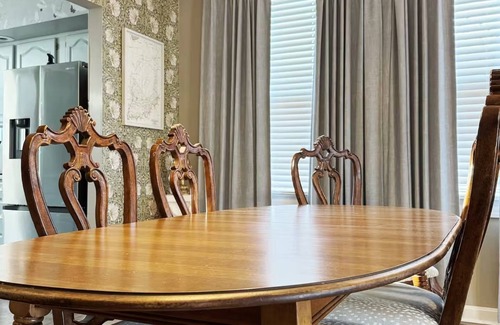 Evansville Casa | Weinbach Home - 4BD/1BA Home near UE
