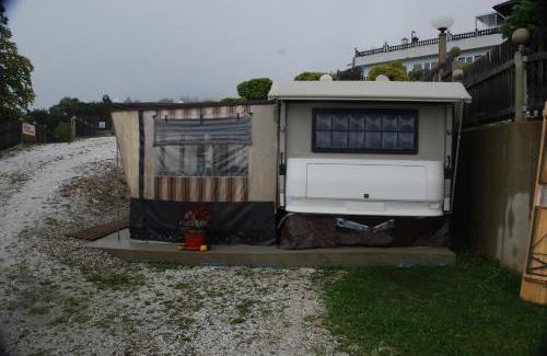 St Andra-Hoech Otro | Weinberg-Panorama-Camper