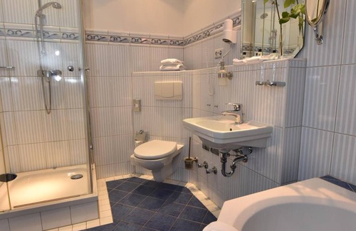 Schwerin Hotel | Weinhaus Wöhler