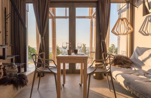 Deutsch Schuetzen-Eisenberg Casa | Weinloft II by WEINLOFTS
