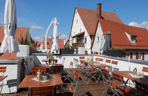 Old Town Casa | Weinstube Sinas Brettl