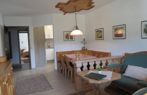 Neumagen-Dhron Apartamento | Apartamento de 4 camas No. 11 - Apartamentos "Haus Berghof"