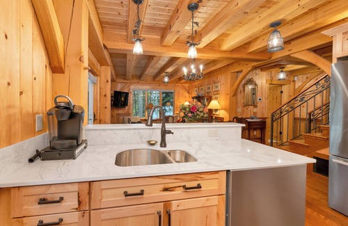 Meredith Casa | Wekepeke Point Estate on Lake Winnipesaukee