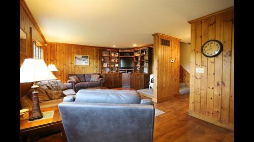 Thornton Casa | Welch View 68, T