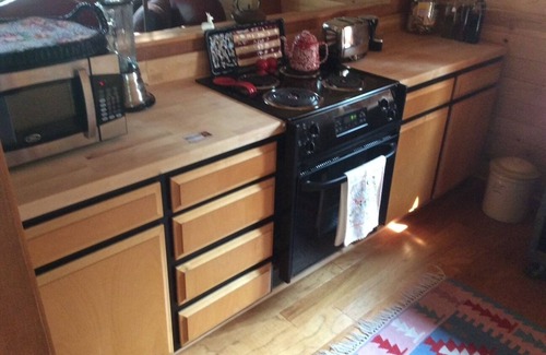 Lake Almanor Country Club Cabina | Welcoming 2-bedroom cabin in Lake Almanor Country Club on the golf course