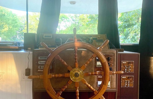 Wappapello Alquiler De Eote | Welcome aboard The Katmandu at Wappapello Lake