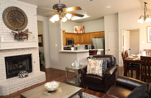 Saginaw Casa | Welcome Cozy Home
