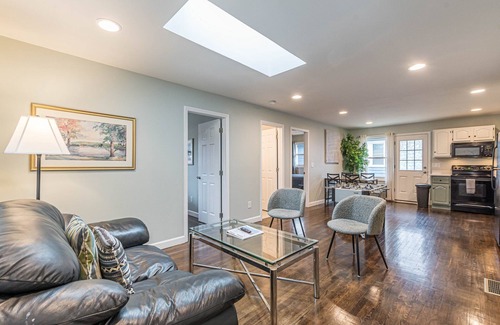 West End Casa | Welcome Home! 2BR with Driveway