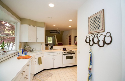 Westhampton Beach Cabaña | Bienvenido a casa * Beautiful Horse Estate Guest House On Water By The Beach
