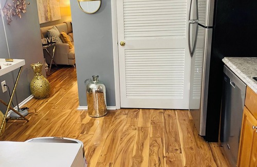 Landover Casa | Relax in Comfort at Our Modern 2Bedroom Townhome in Hyattsville