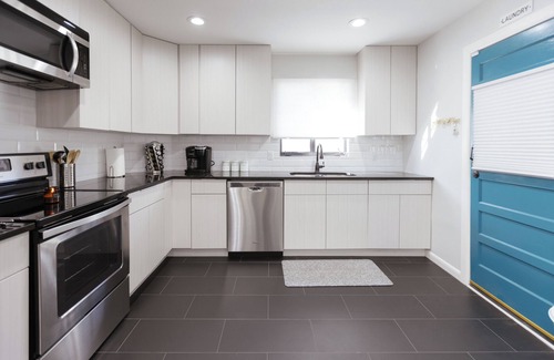 Monte Vista Apartamento | Welcome Home to SoHil Flats Unit 1! Fully-furnished & All bills paid!