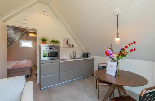 Kortgene Apartamento | Welcome in - Appartement Bed by Al - Achterstraat 9 Kortgene