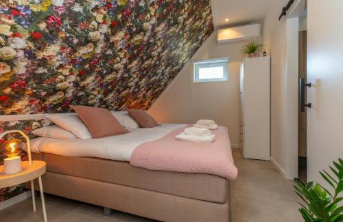 Kortgene Apartamento | Welcome in - Appartement Bed by Al - Achterstraat 9 Kortgene