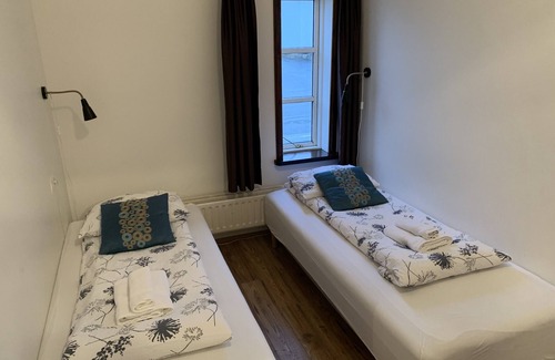 Hella Casa | Welcome Riverside Guesthouse