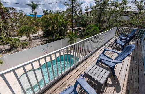 Mid Island Casa | Welcome to 5545 Palmetto Street All NEW! Just Built! Book It NOW! home