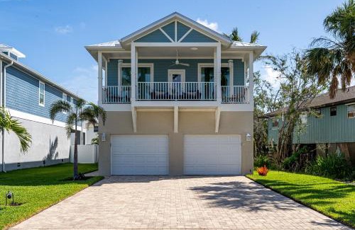 Mid Island Casa | Welcome to 5545 Palmetto Street All NEW! Just Built! Book It NOW! home
