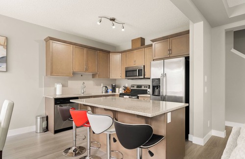 Airdrie Casa | WELCOME TO A MAGNIFICENT HOME IN AIRDRIE
