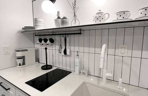 St. Augustine Apartamento | Welcome to a sketch-book-like themed studio!