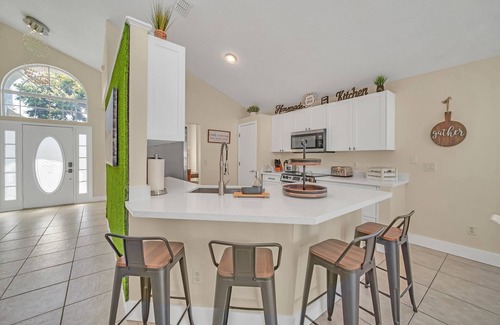 Lindfields Casa | Welcome to Alena's Place! Only minutes away from Disney!